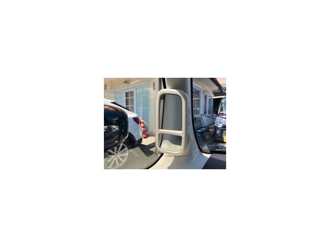 この度は当店のお車をご覧になっていただき、誠にありがとうございます。ぜひじっくりとご検討下さい。気軽にお問合せ・お見積りお待ちしております。