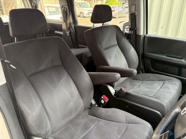 内外装美車。安くても一切手抜きはいたしません。