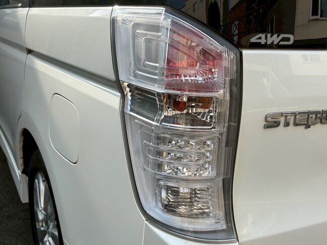 普通自動車なら、どんな状態のお車でも4万円以上でお引き受け致します。