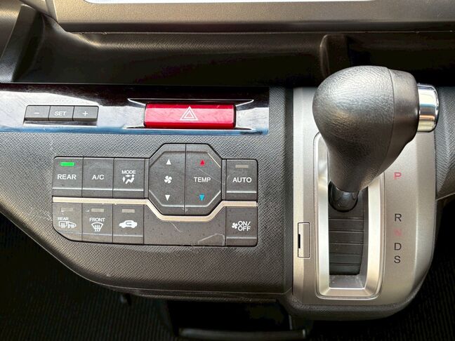 下回りの錆や腐食が気になる方は、下回り塗装も可能です。是非お声がけ下さい。