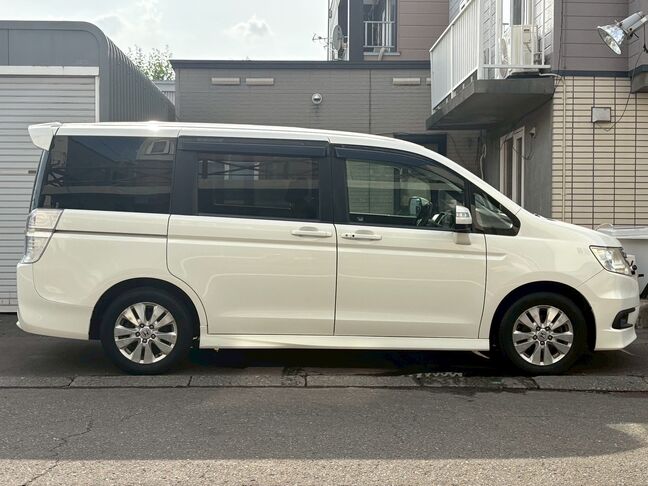 当店では、お急ぎのお客様に無料でレンタカーをお貸出ししております。ご契約後、即日引渡しOKです。