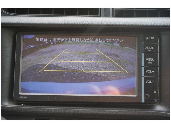 バックカメラ装備、後方確認も安心！