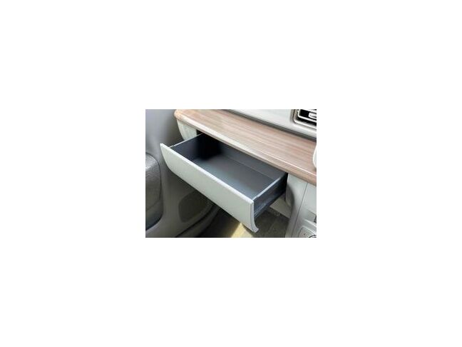 この度は当店のお車をご覧になっていただき、誠にありがとうございます。じっくり現車確認して頂けるよう、ご準備を致します