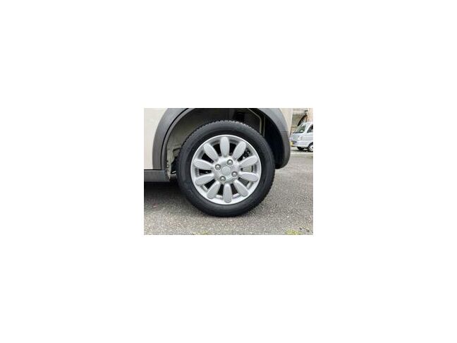 この度は当店のお車をご覧になっていただき、誠にありがとうございます。じっくり現車確認して頂けるよう、ご準備を致します