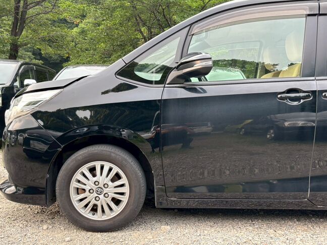 人気色の黒色ボディーで大きな目立つ傷もなく綺麗な状態です！