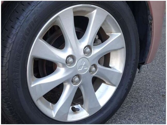 【１４インチ純正アルミホイール】メーカー純正なので、ボディに合ったデザインのアルミです☆