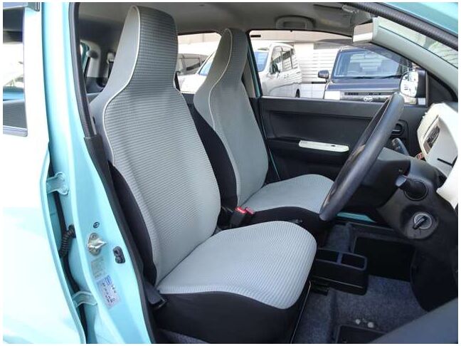 【運転席＆助手席】広々ゆったり！長距離運転をする際は疲れの軽減ができ快適に運転できますね☆快適なドライブをお楽しみ下さい