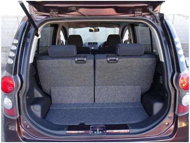【ラッゲージルーム】トランクはもちろん大容量のスペースを確保☆後部座席をアレンジすると、もっと広く活用できます