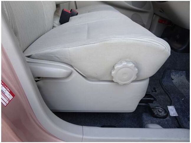 【運転席＆助手席】広々ゆったり！長距離運転をする際は疲れの軽減ができ快適に運転できますね☆快適なドライブをお楽しみ下さい♪