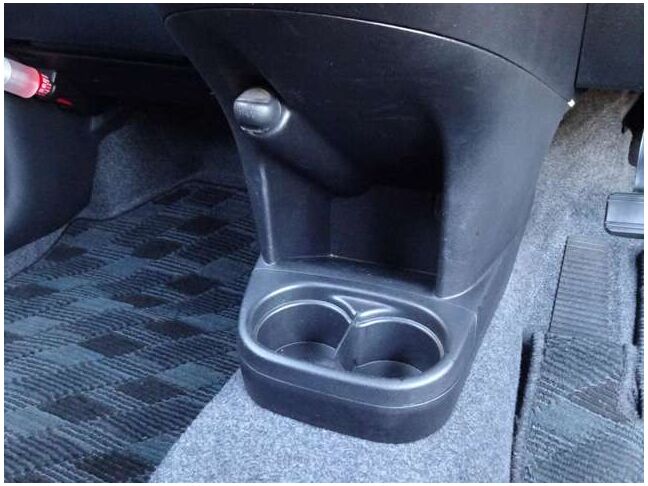 【ドリンクホルダー】快適なドライブには必須のドリンクホルダー！！ドライブスルーも良し！家からドリンクを持って行っても良し！楽しいドライブを