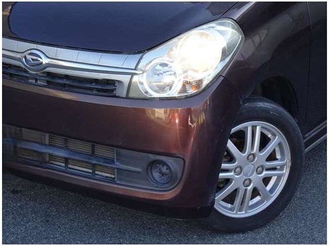 【ハロゲンライト】暗い夜道や視界の悪い日でも快適なドライブが可能！『ＬＥＤ』や『ＨＩＤ』といったさらに明るくスタイリッシュなヘッドライトにもＯＰで変更可能です