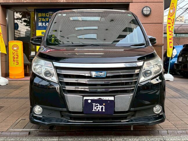 7人乗りのハイブリッド車、快適性と燃費の良さを兼ね備えた車！