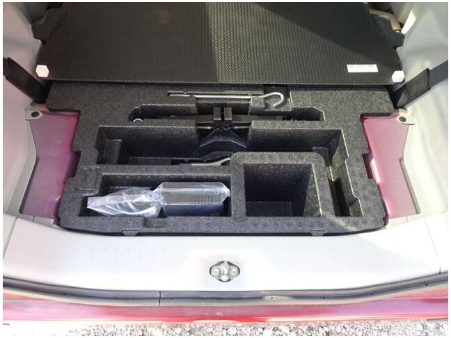 【ラッゲージルーム】トランクはもちろん大容量のスペースを確保☆後部座席をアレンジすると、もっと広く活用できます