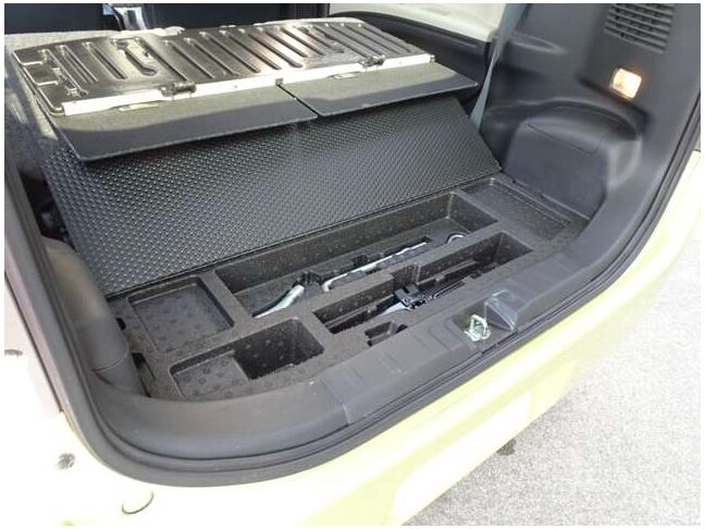 【ラッゲージルーム】トランクはもちろん大容量のスペースを確保☆後部座席をアレンジすると、もっと広く活用できます