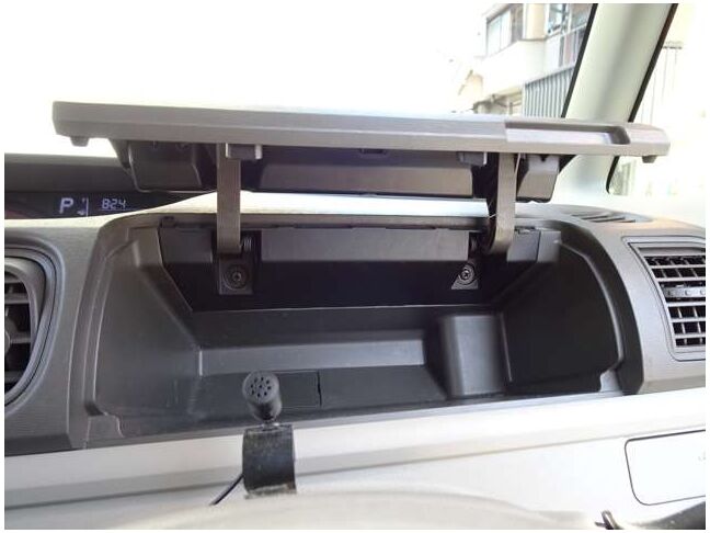 【収納多数】車内空間がきれいに保たれること間違いなしです！