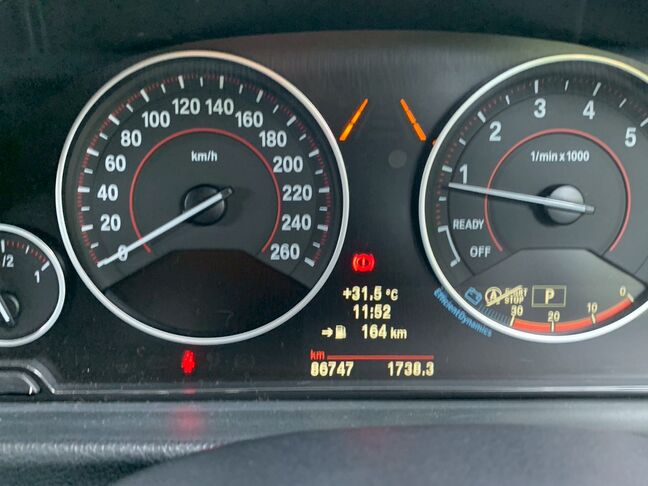 【お車探し】お客様のご要望に応じて、仕入れのプロがお客様と一緒にご希望のお車をお探しさせて頂くサービスをご提供しています。ご遠慮なくお申し出ください。