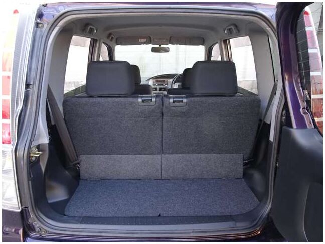 【ラッゲージルーム】トランクはもちろん大容量のスペースを確保☆後部座席をアレンジすると、もっと広く活用できます