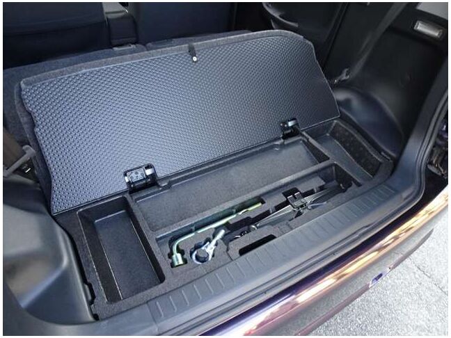 【ラッゲージルーム】トランクはもちろん大容量のスペースを確保☆後部座席をアレンジすると、もっと広く活用できます