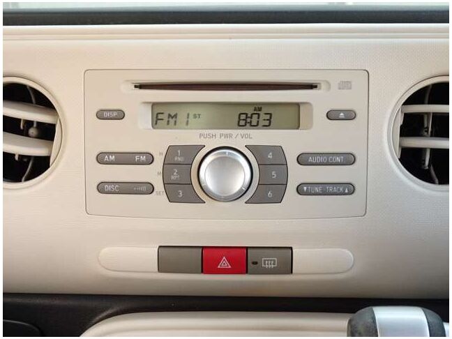 【オートエアコン】寒い冬で冷えきった身体も暑い夏で火照った身体も全席に快適な空調を届ける【オートエアコン】があれば正常な体温へと戻してくれ、快適なドライブがお楽しみいただけます☆