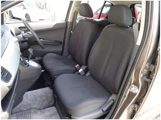 【運転席＆助手席】汚れが目立ちにくく、優雅にドライブをお楽しみいただけます♪座り心地もバッチリです☆是非一度ご体感下さいませ！