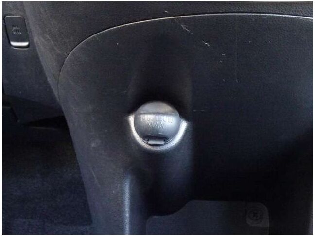 １２Vの電源ソケットは使いやすい場所に装備されています