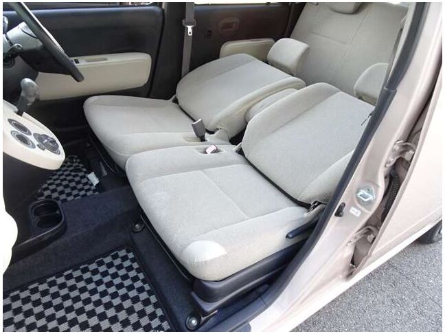 【運転席＆助手席】汚れが目立ちにくく、優雅にドライブをお楽しみいただけます♪座り心地もバッチリです☆是非一度ご体感下さいませ