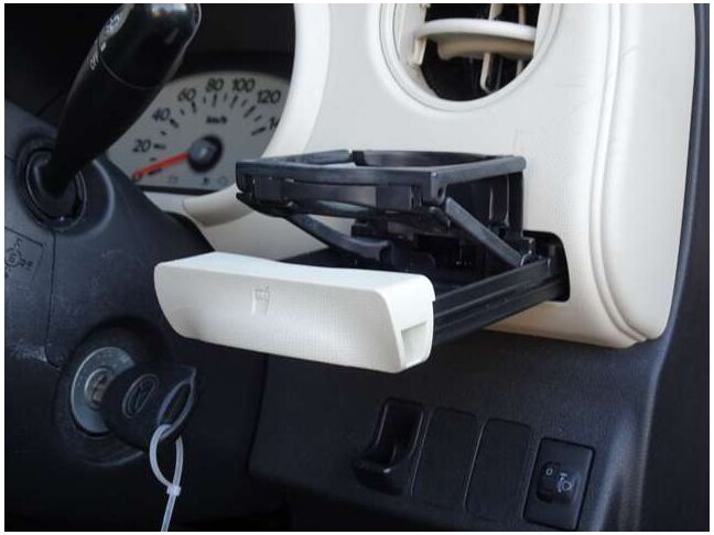 【ドリンクホルダー】快適なドライブには必須のドリンクホルダー！！ドライブスルーも良し！家からドリンクを持って行っても良し！楽しいドライブを