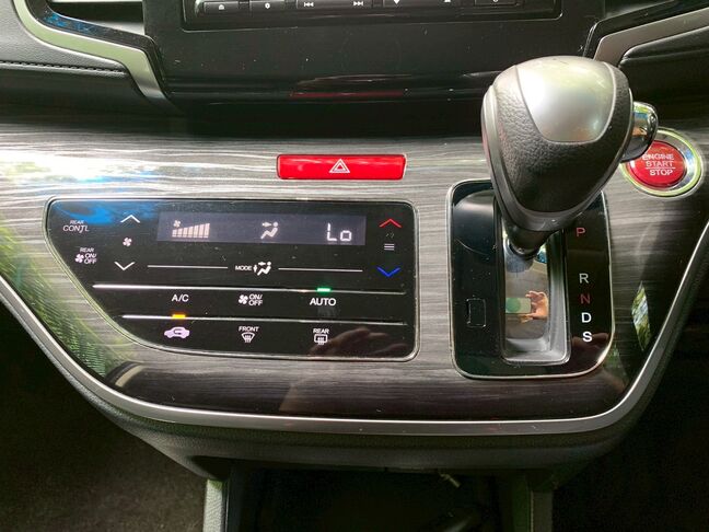 【廃車の無料引取り】当社は他社で購入された場合でも走行不能車や廃車の無料引き取り大歓迎です。「LINEでお問い合わせ」から車検証・車両の写真とご希望金額をお送りください