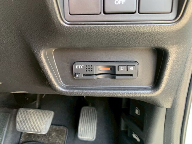 【友達追加の方法①】LINEで「@391tycna」を検索して友達追加できます。