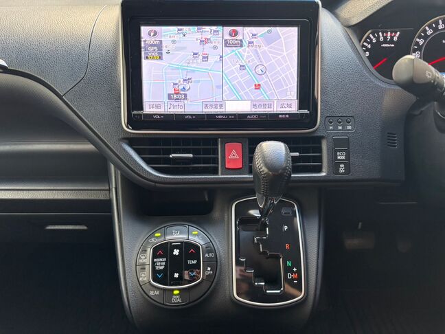 純正ナビ装備で遠出の際も安心！