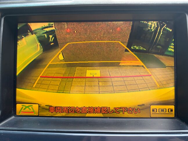 バックカメラぼ装備、後方確認も安心！