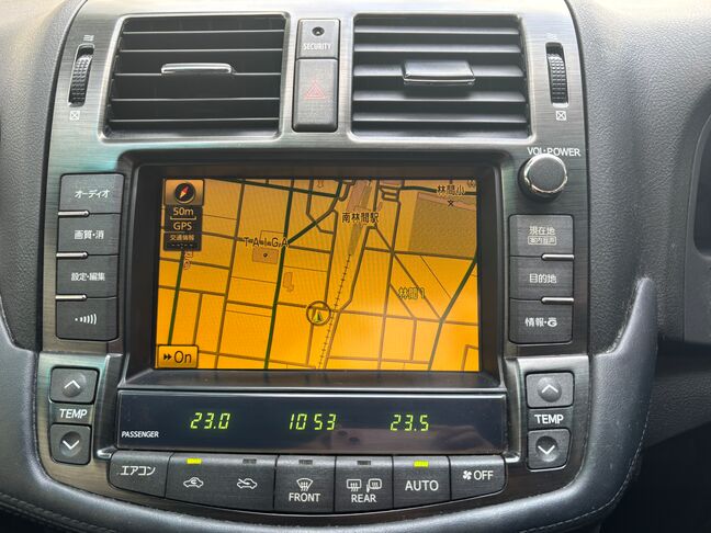 純正ナビ装備で遠出の安心！