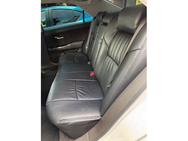 足元も広々、十分な居住性！