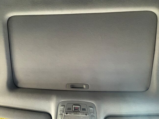 電動サンルーフ装備！