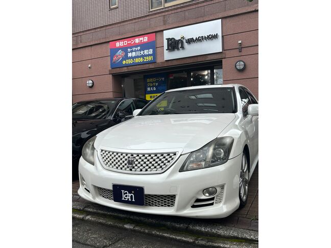 人気色の白色ボディ、アスリート仕様のエアロ！