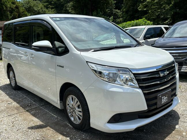 人気色の白色ボディ、大きな目立つ傷もなく綺麗な状態です！