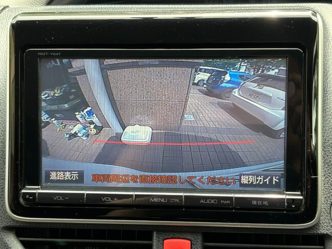 バックカメラ付き！後方確認も安心！