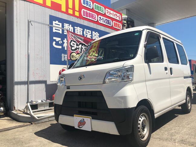 キャリア取り付けできます！！
ナビ、ヘッドライト球、ホイールの交換もお気軽にご相談ください。