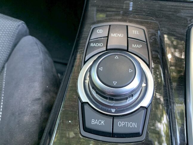 【安心】納車後のトラブルが発生しても、当社独自の保証サービスにご加入頂ければ修理ができるので、安心してお乗りいただくことができます。