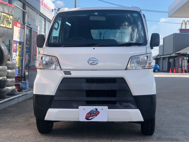 キャリア取り付けできます！！
ナビ、ヘッドライト球、ホイールの交換もお気軽にご相談ください。