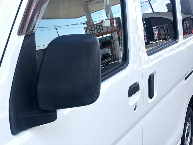 キャリア取り付けできます！！
ナビ、ヘッドライト球、ホイールの交換もお気軽にご相談ください。