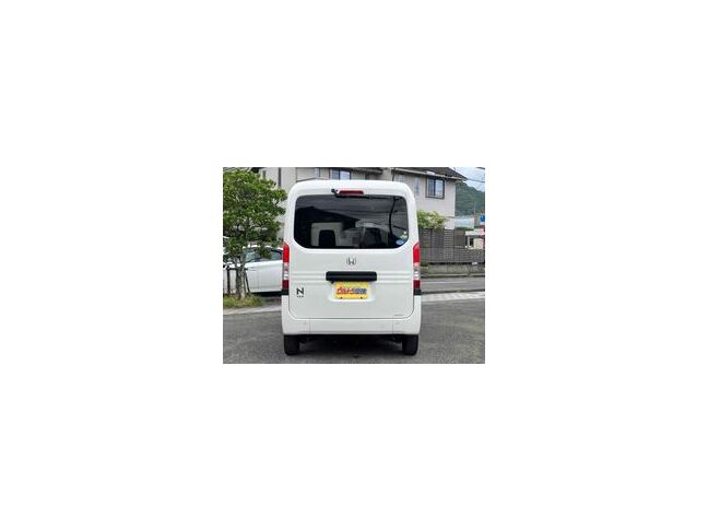 国家認定整備士の点検済み車両です。ここから始まるカーライフは当社にて！維持もオイル交換軽自動車１，２００円普通車１，８００円！その他ご提案も盛りだくさん！０５４－３９５－７５４０まで