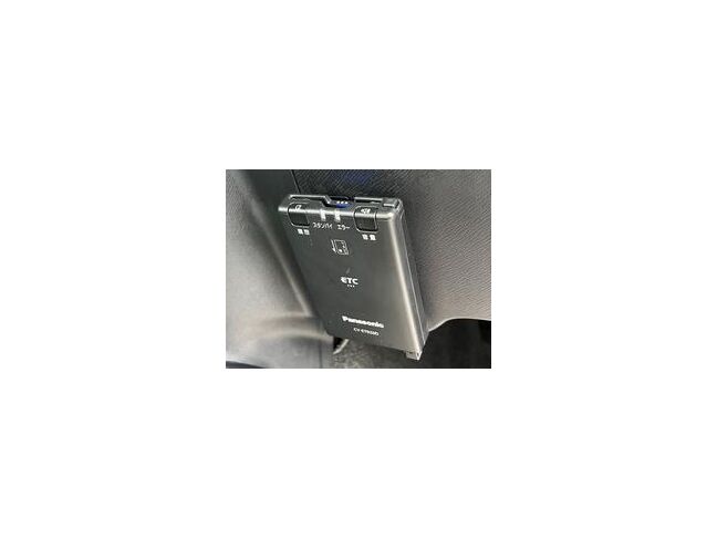 国家認定整備士の点検済み車両です。ここから始まるカーライフは当社にて！維持もオイル交換軽自動車１，２００円普通車１，８００円！その他ご提案も盛りだくさん！０５４－３９５－７５４０まで