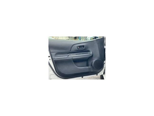 速く！お値打ち！安心！確実！なウルトラ車検。検査手数料全車種一律１３，０００円（税抜）。最短４５分！金額に不安な方は無料の事前見積もりからどうぞ！詳しごくは車検専用ダイヤル０５４－２７７－９９９８まで