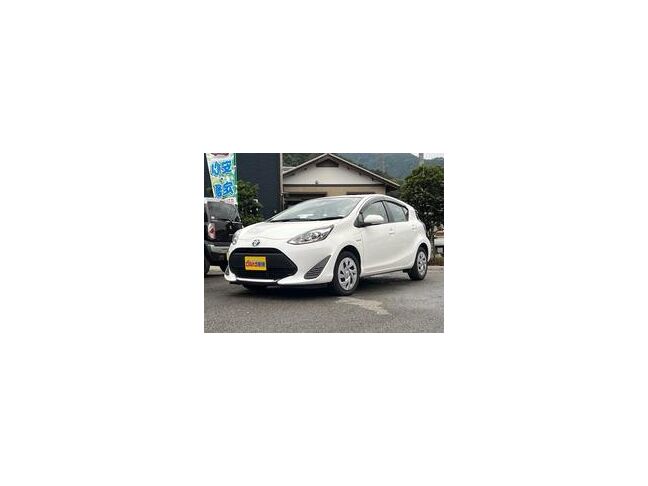国家認定整備士の点検済み車両です。ここから始まるカーライフは当社にて！維持もオイル交換軽自動車１，２００円普通車１，８００円！その他ご提案も盛りだくさん！０５４－３９５－７５４０まで