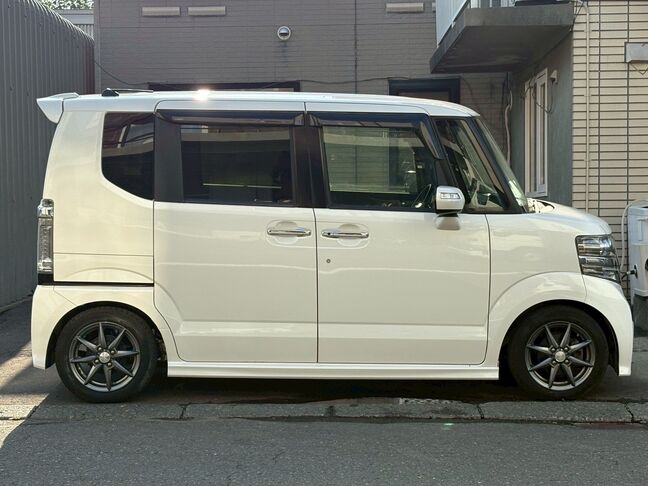 軽自動車なら、どんな状態のお車でも1万5千円でお引き受け致します。
