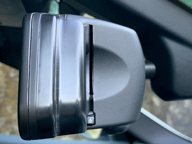 【廃車の無料引取り】当社は他社で購入された場合でも走行不能車や廃車の無料引き取り大歓迎です。「LINEでお問い合わせ」から車検証・車両の写真とご希望金額をお送りください