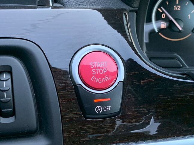 【仮審査申込】当社公式LINEから詳しくご案内しています。まずは、次の①～③の中からやりやすい方法で友達追加をお願いします。