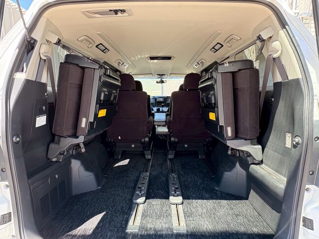 当店では、お急ぎのお客様に無料でレンタカーをお貸出ししております。ご契約後、即日引渡しOKです。