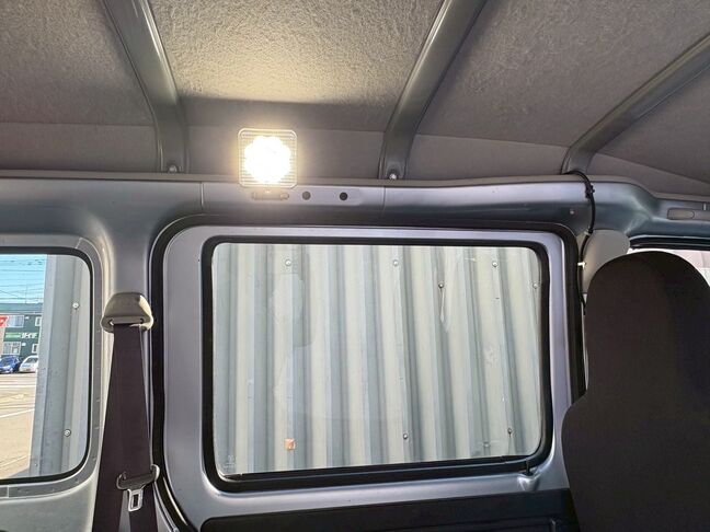 下回りの錆や腐食が気になる方は、下回り塗装も可能です。お気軽にお声がけください。